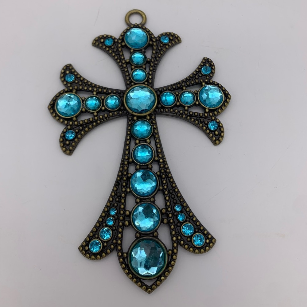 Beautiful Vtg. Medieval Gothic Victorian 7.5” Sun-catcher Ornament Ornate Cross